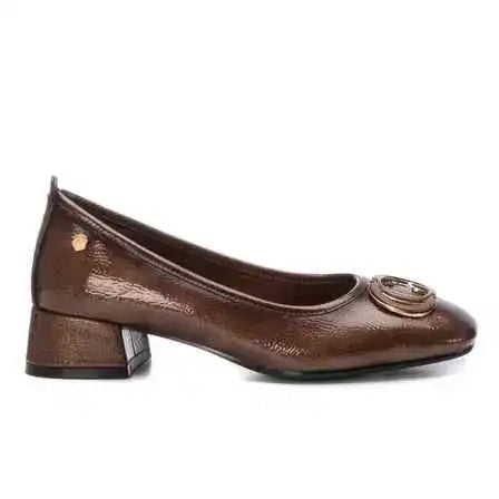 Ballerines vernis CARMELA taupe cuir – Style classique chic – Trendy Paris 17eme