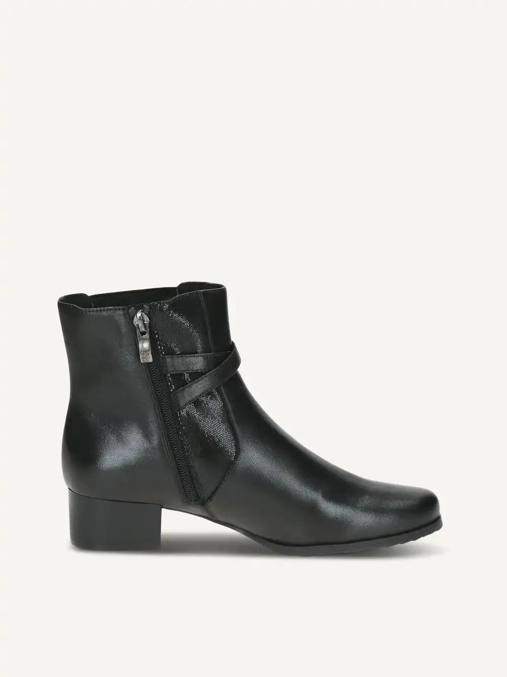 Bottine Caprice cuir noir – tendance et urbaine – Trendy Paris 17eme