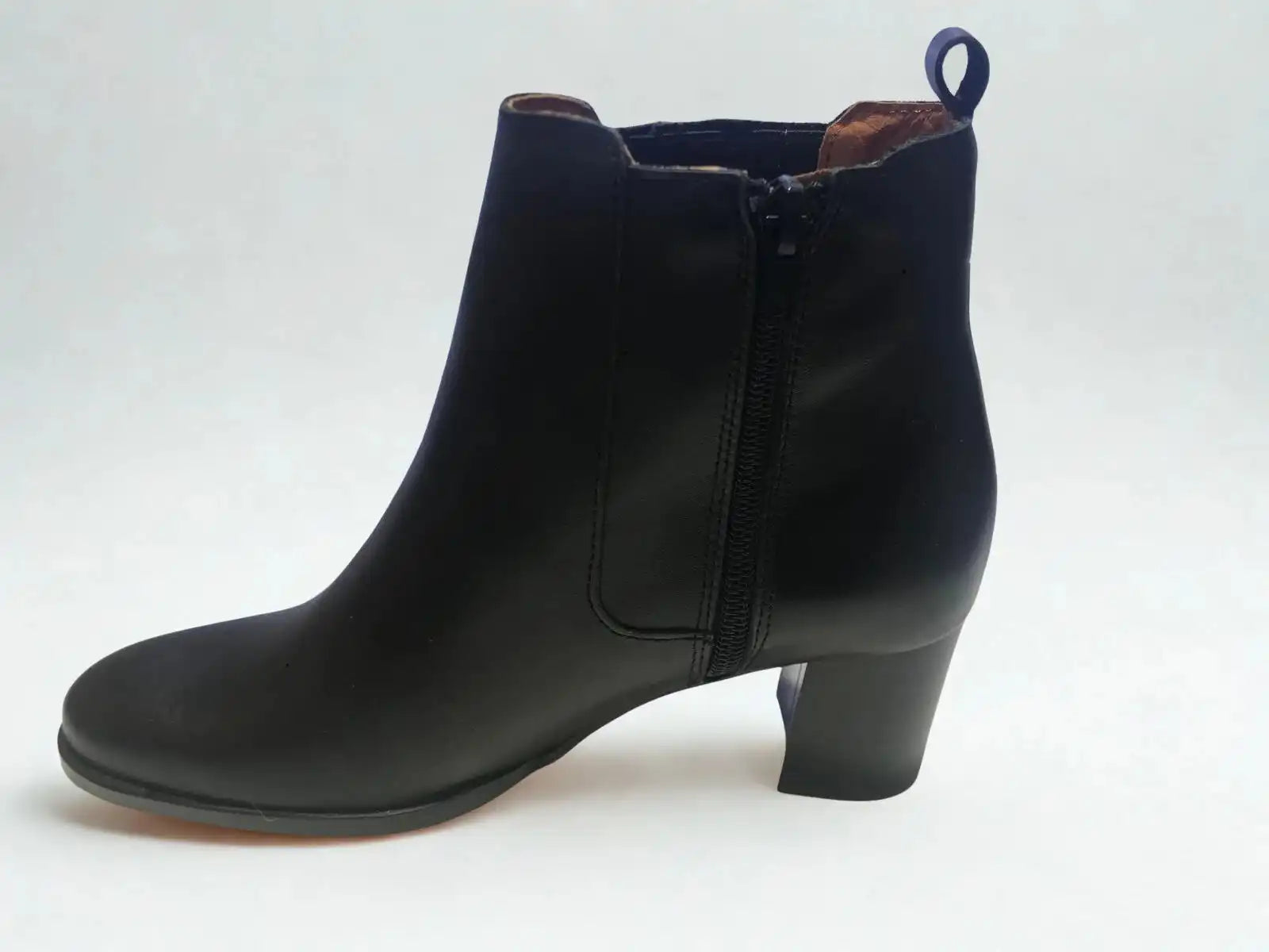 Bottines noires en cuir femme ANYO NEW GENERATION – Look raffiné – Trendy Paris 17eme