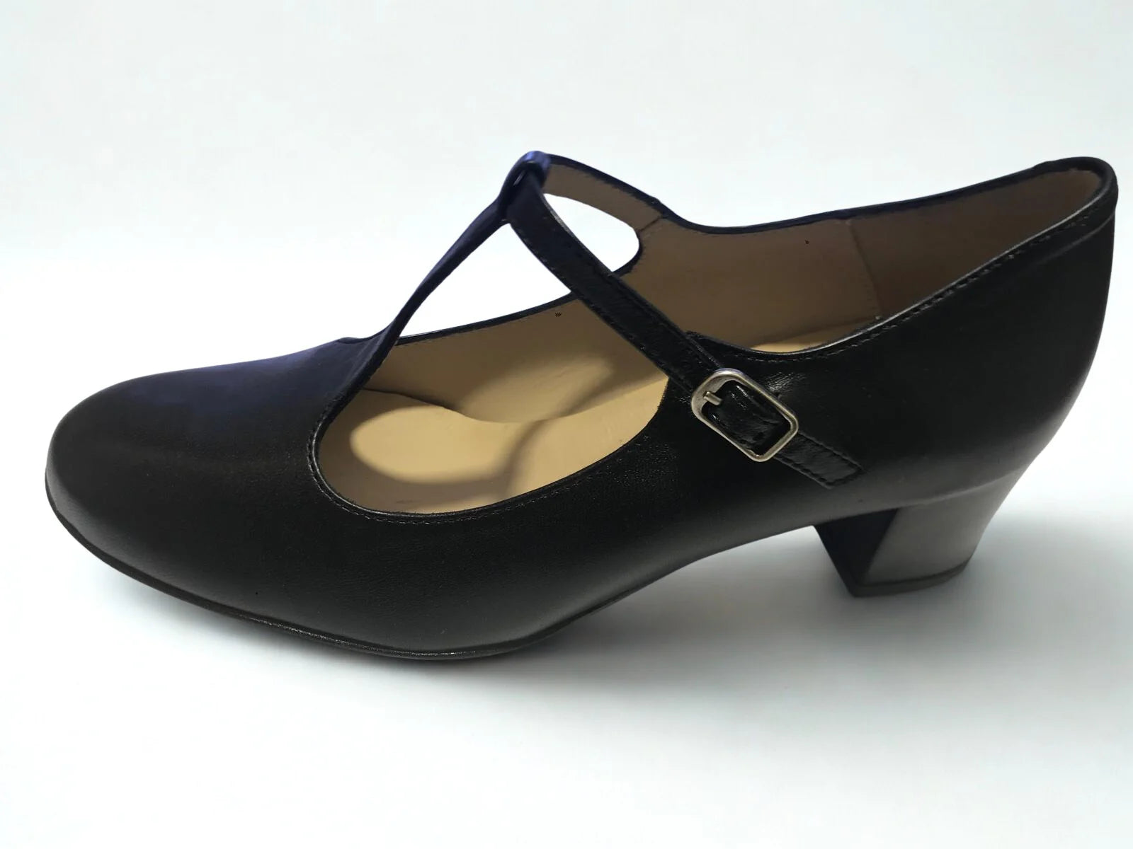 Escarpin femme noir cuir – Chic et confort signé ANYO – Trendy Paris 17eme