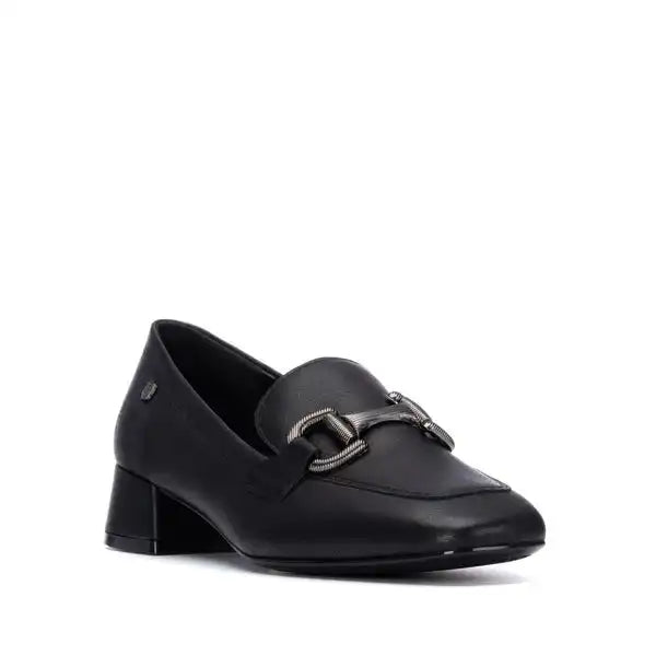Mocassin noir mat pour femme en cuir CARMELA XTI – Style raffiné – Trendy Paris 17eme