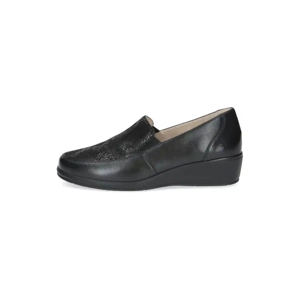 Mocassin compensé Caprice noir cuir – Style classique et chic – Trendy Paris 17eme